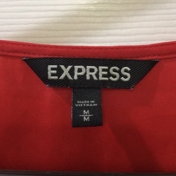 Express red blouse - Picture 2 of 3